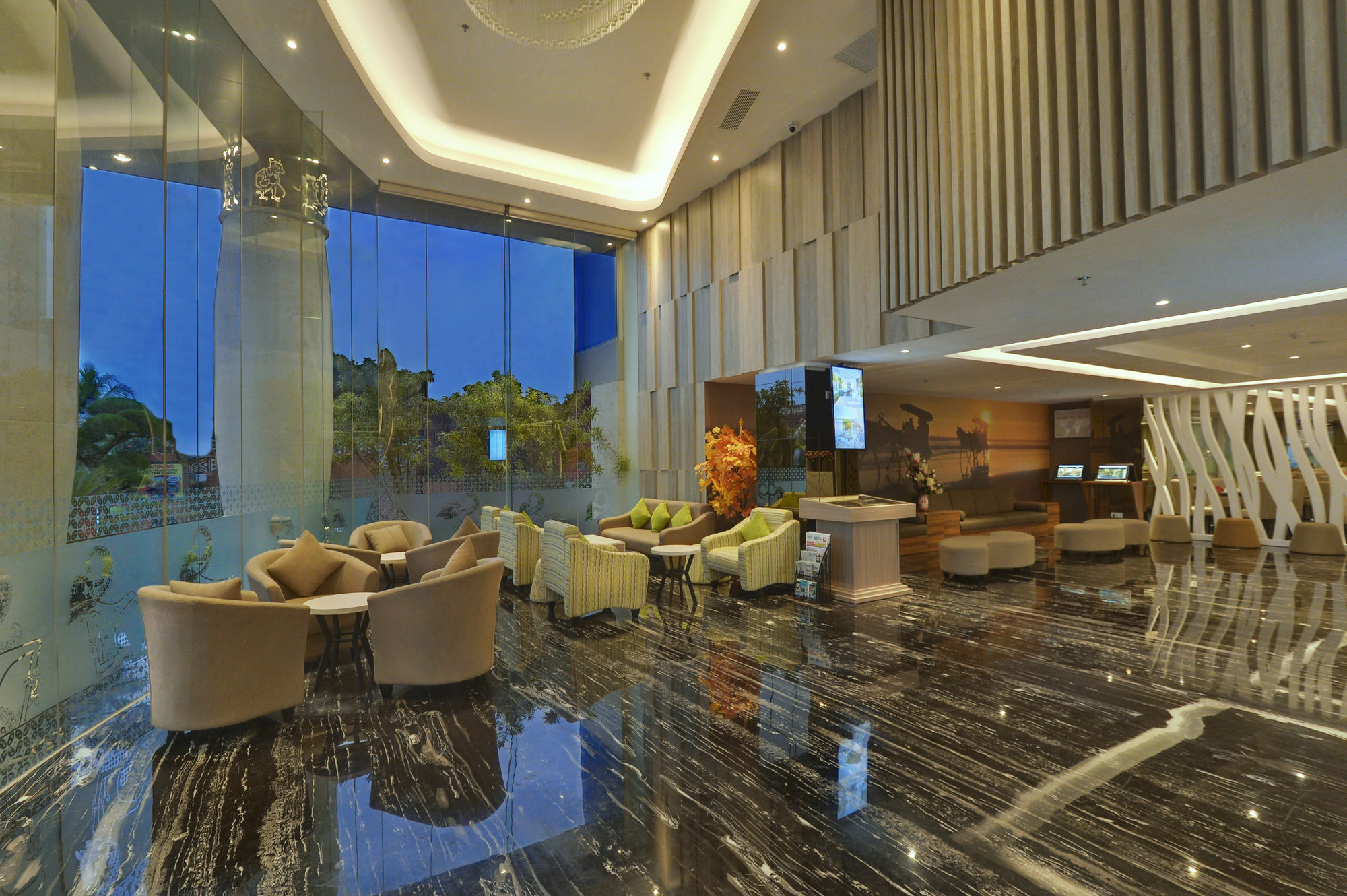 Platinum Adisucipto Hotel&Conference Center Kalasan Esterno foto